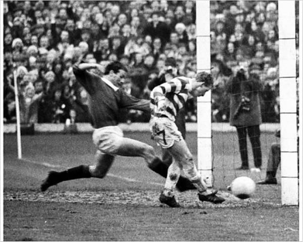 Photos: Great work from these Celtic fans as they tidy Jimmy Johnstone’s memorial garden