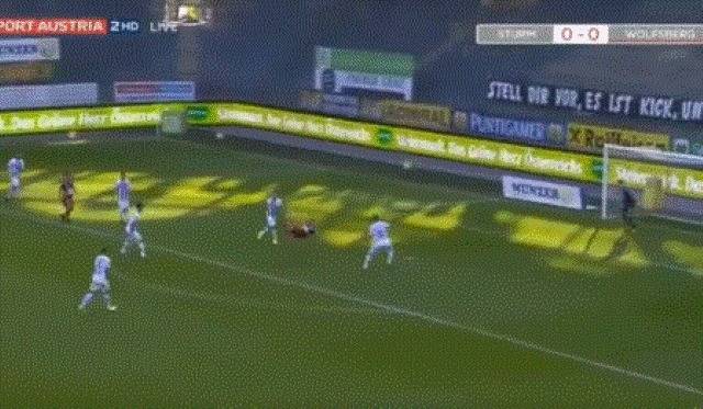 Video: Celtic target Shon Weissman shows his class with a stunning overhead kick goal