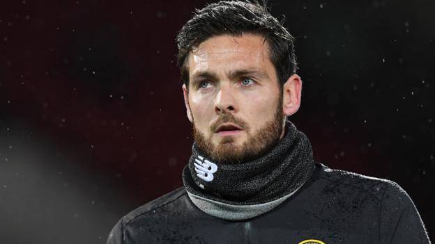 Craig Gordon: Hearts in talks with Scotland & Celtic goalkeeper