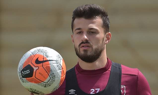 Celtic closing in on deal for West Ham flop Albian Ajeti