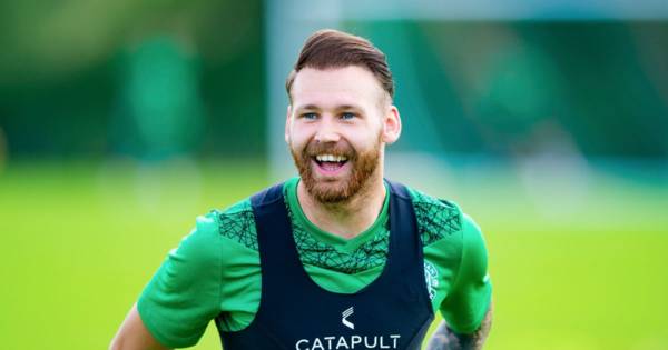 Celtic and Rangers should make move for Hibs winger Martin Boyle says Kris Commons