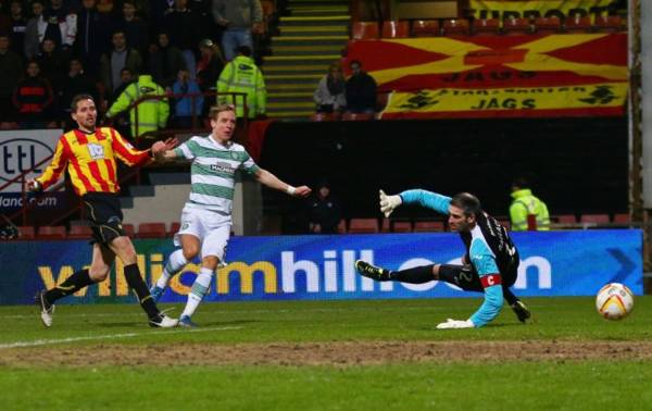 Partick Thistle player provides Celtic fan with stunning Twitter reply!