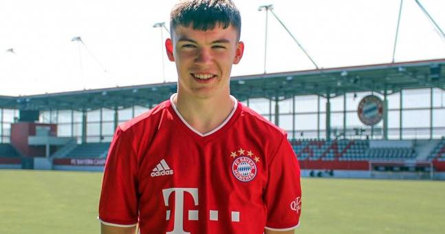 Bayern Munich Sign Teenage Winger From Celtic