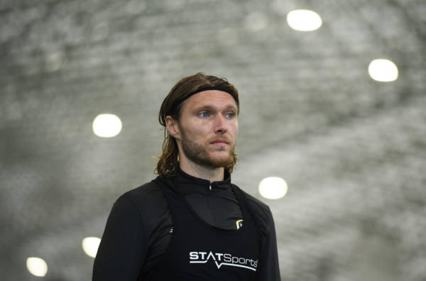 Newcastle United midfielder Jeff Hendrick talks up “massive” Celtic; sings praises of Duffy