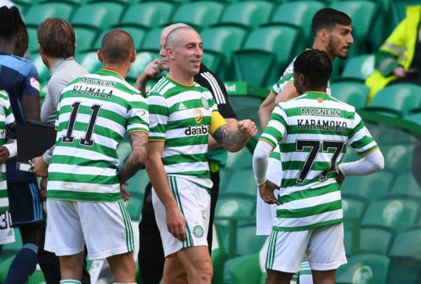 Elyounoussi wasn’t the first Celtic star to be caught with his phone; August image suggests real discipline problem