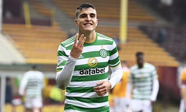 Motherwell 1-4 Celtic: Mohamed Elyounoussi puts texting drama behind him a hat-trick