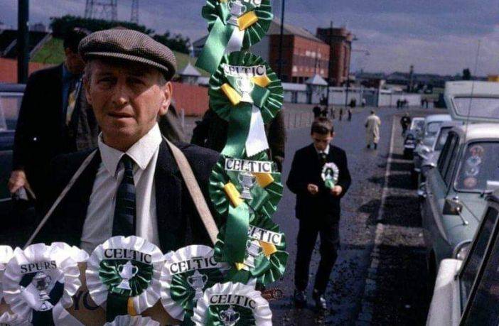 Memories view of far-off distant days: ‘Errz-Ra feeshel Hats, Scarves and Rosettes’