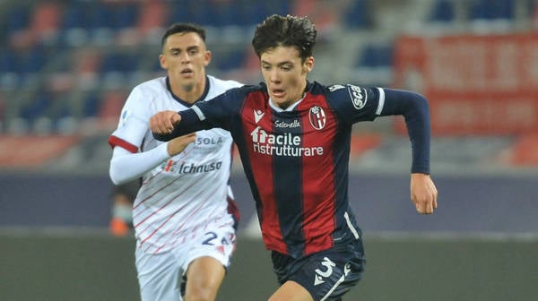 Hickey confirms he snubbed Bayern for Bologna but denies Man City wanted him