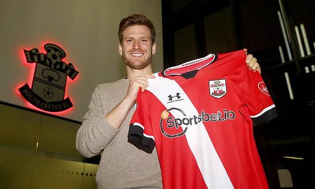 Southampton midfielder Stuart Armstrong pens new three-and-a-half year deal