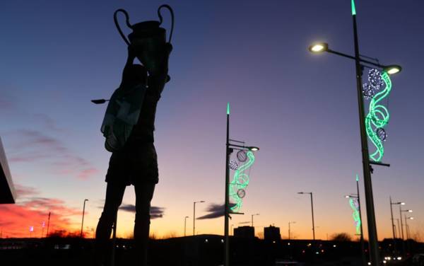 Hauntingly Beautiful Video Of Billy McNeill’s Statue In The Snow