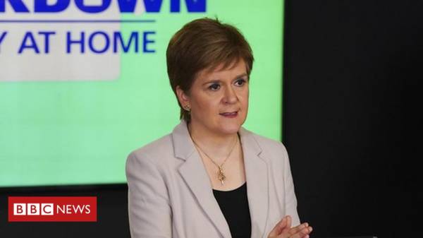 Covid in Scotland: Sturgeon urges football not to ‘abuse privileges’