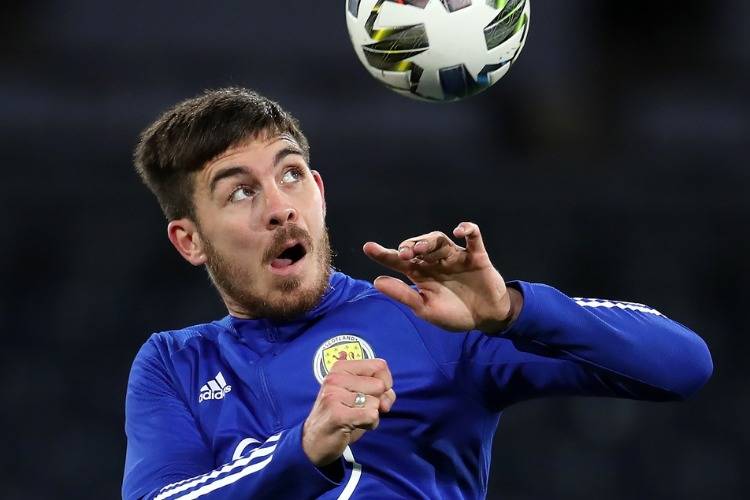 Dundee Utd want Motherwell and Scotland defender Declan Gallagher amid Celtic and English Champ links