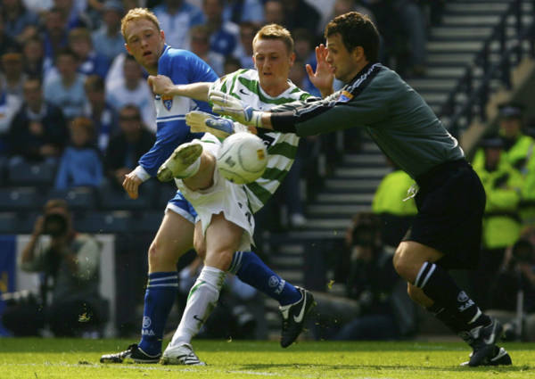 Ex-Celtic striker Derek Riordan lays into players, makes crowd claim