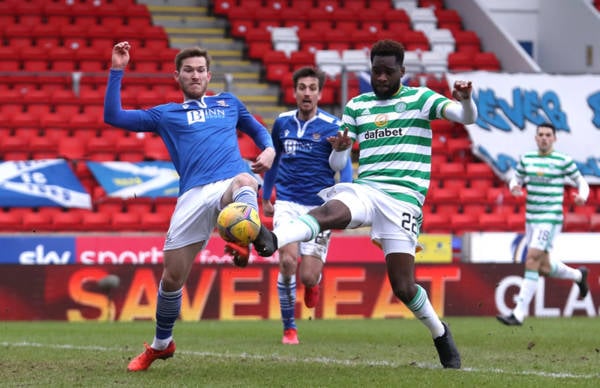 Lennon had a word with Edouard; explains what Celtic striker “needs to do more often”