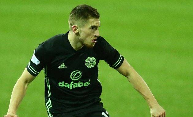 Celtic ready to keep hold of Everton fullback Jonjoe Kenny