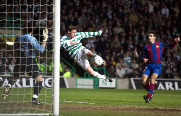 Photo: Former Celtic Alan Thompson takes hilarious dig at Rangers