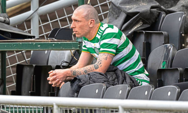 Duncan Shearer column: Why Scott Brown might be better extending his stay at Celtic than joining Aberdeen