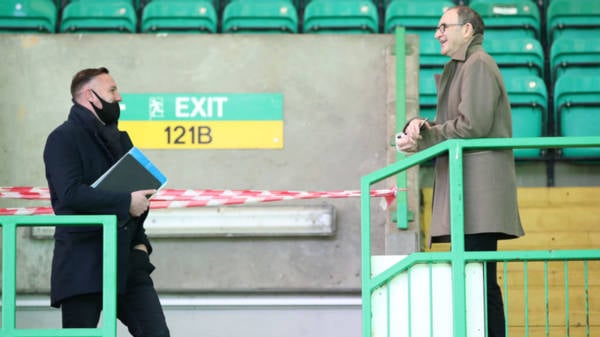 Martin O’Neill brilliantly terrorises Kris Boyd & James McFadden in Celtic penalty disagreement