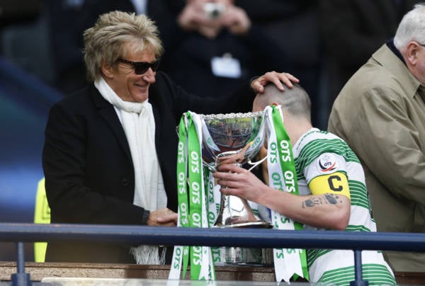 ‘You’re a Clown’ – Rod Stewart Not Amusing Some Fans After Celtic Stunt