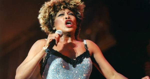 Tina Turner caught up in Rangers and Celtic slanging match on the Hotline