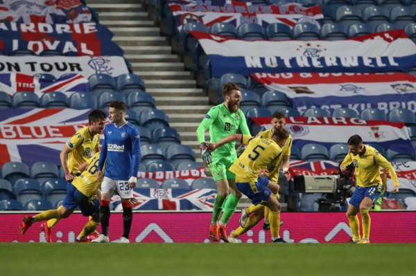 Zander Clark congratulated by Celtic fans for Scottish Cup display