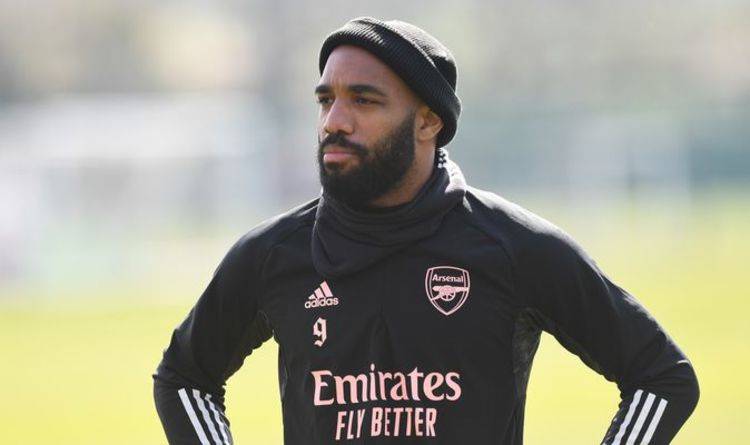 Arsenal have obvious Alexandre Lacazette transfer solution with £25m striker keen on move