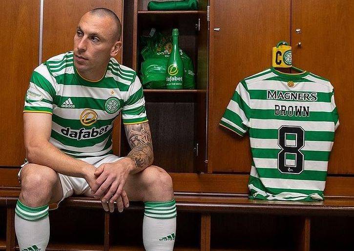 Photo: “Hopefully one day we meet again” – Scott Brown posts a final farewell message to the Celtic fans