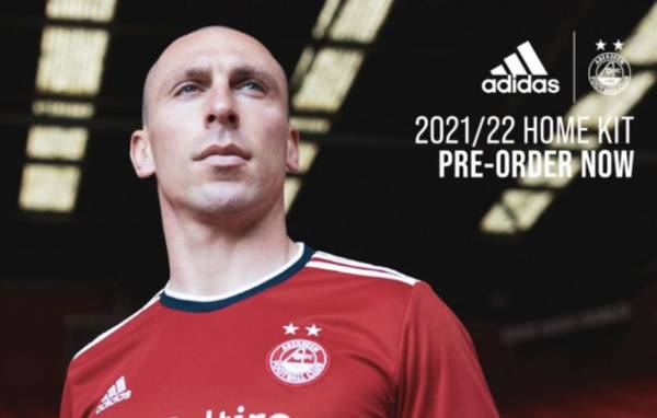 All kinds of wrong – Celtic legend pictured in Aberdeen shirt for first time