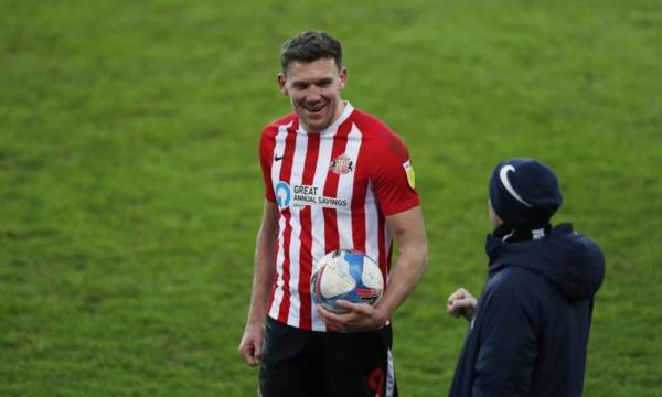 Wigan attempting to beat Celtic to ambitious signing of Sunderland man