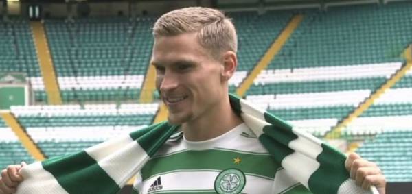 Photo: New signing Carl Starfelt arrives at Paradise