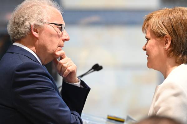 Ex First Minister Henry McLeish queries Celtic involvement in SPFL review