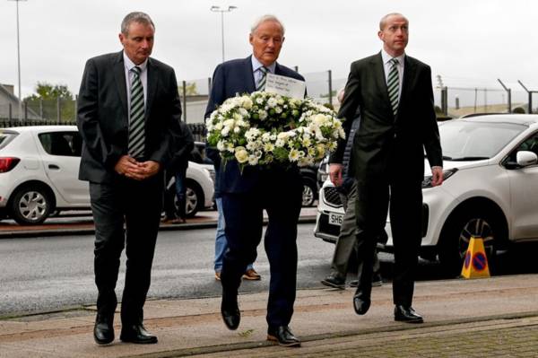 Photos – Celtic pay their respects to Walter Smith at Ibrox