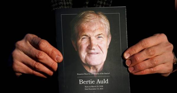 Bertie Auld’s funeral as iconic Celtic hero Ten Thirty is remembered – in pictures