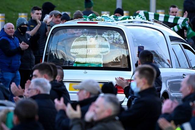 Video: “An Icon, A Hero” Former Celtic Players Bertie Tributes