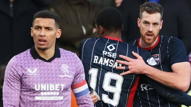 Ross County 3-3 Rangers: Errors cost league leaders in Dingwall draw