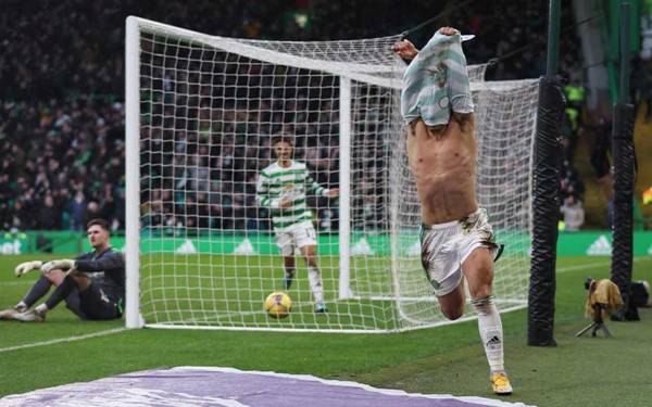 How Giakoumakis Celebrated Celtic Hat-trick