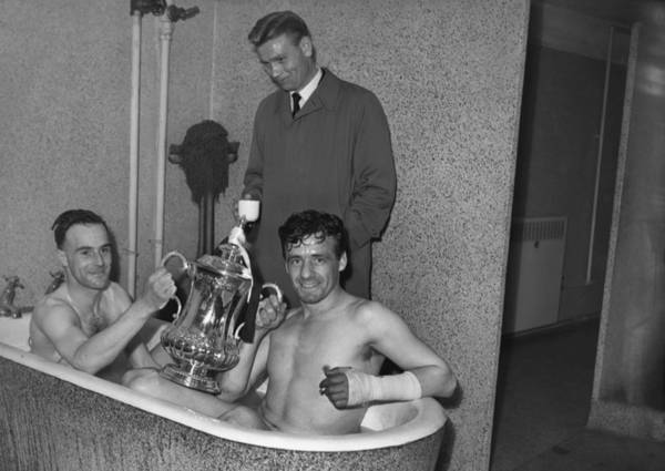 Ronnie Simpson in the bath, Tommy Duff, Tommy Sinclair and “the fort of the Celts”