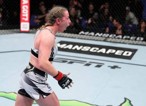 Video: Celtic supporting UFC fighter picks up stunning knockout win