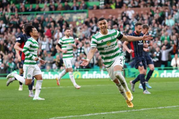 No Sunday slip up for rivals but Celtic head to derby in pole position