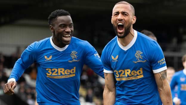 St Mirren 0-4 Rangers: Kemar Roofe hat-trick seals vital win