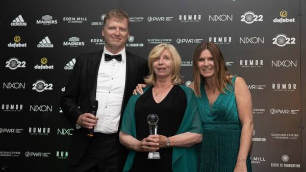 Wim Jansen’s family collect Special Recognition Award in honour of Celtic hero