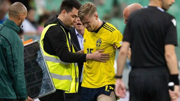 Celtic star Carl Starfelt provides injury update