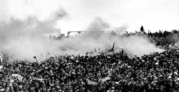 Photo Of The Day: 80s Pyro As Celtic Fans Let Of Smoke Bombs At League Cup Final