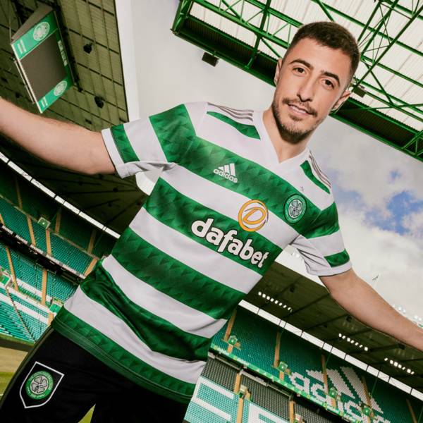 New Celtic 22/23 Hoops Kit