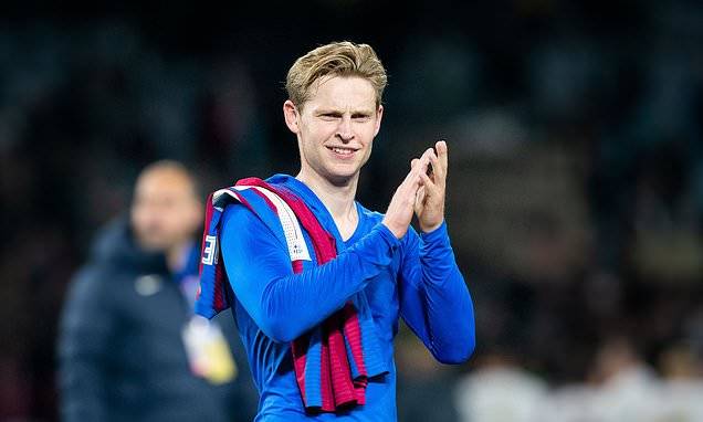 TRANSFER NEWS LIVE: Man United target Frenkie de Jong reluctant to leave Barcelona