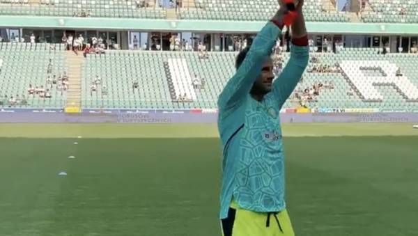 Video: Artur Boruc in a Celtic jersey ahead of farewell fixture