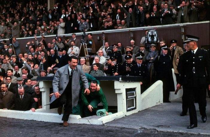 Celtic legend Sean Fallon, born on this day one hundred years ago