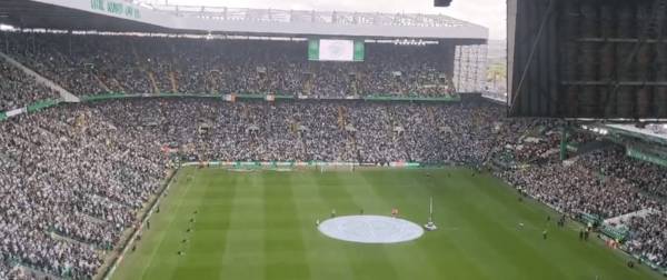 Video: Amazing footage of Grace sung by 60,000 at Paradise