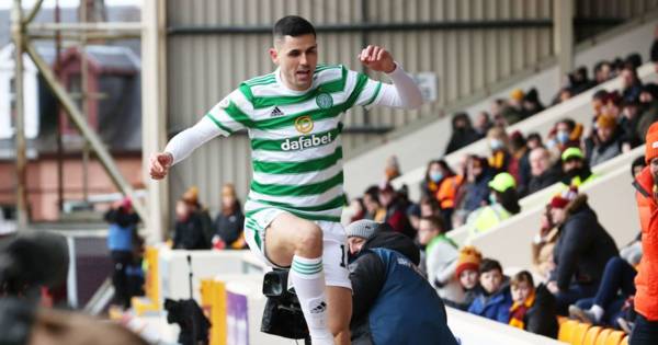 Tom Rogic post Celtic transfer rumour debunked as Neil Lennon ‘dream’ deemed ‘not possible’