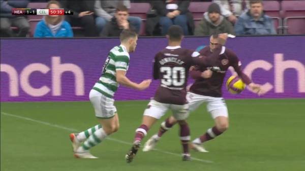 “So VAR So Good”, “That Was A Pen Haha” – Even FF Know Celtic Were Cheated Yesterday